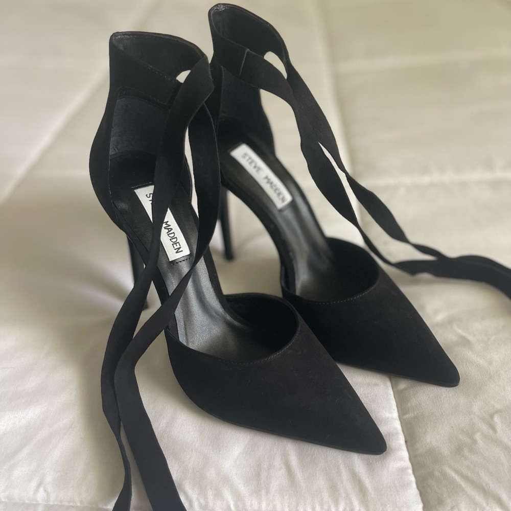 Steve Madden Tie Up Heels